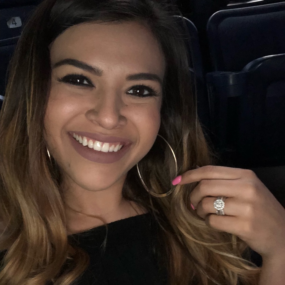 Meet your Posher, Cassandra